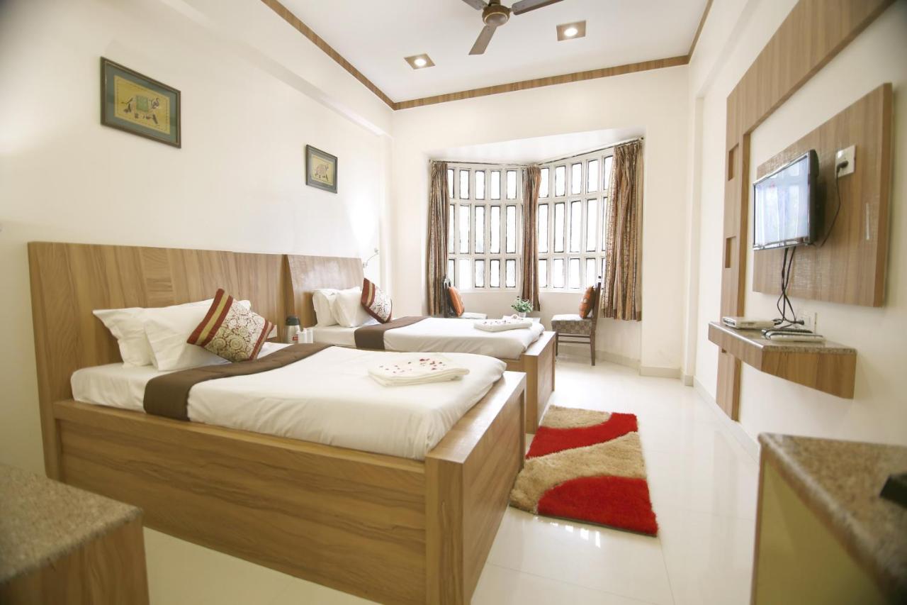 Hotel Sheetal Regency,Near Janambhumi Матура Екстериор снимка